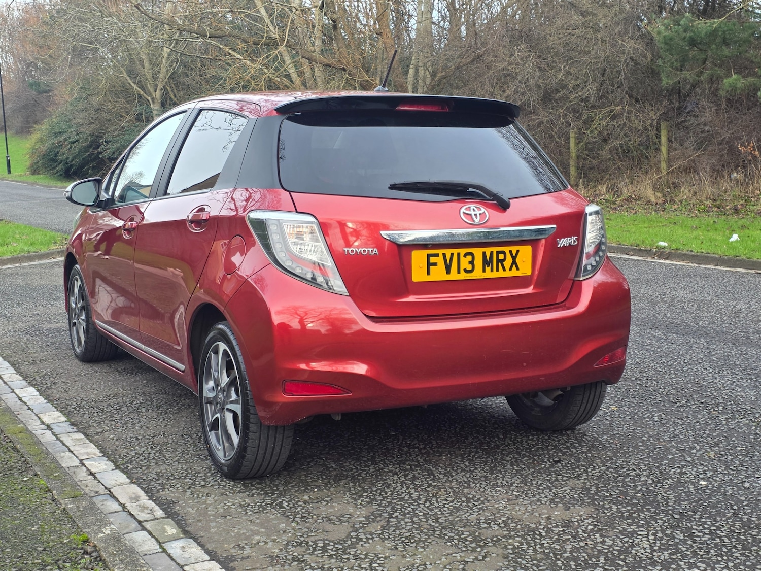 Used Toyota Yaris 2013 for sale - 77564352: Photo 22