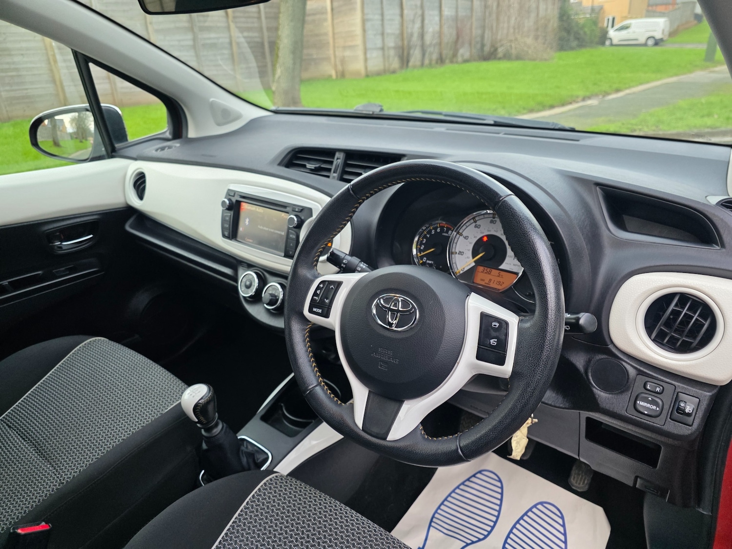 Used Toyota Yaris 2013 for sale - 77564352: Photo 23