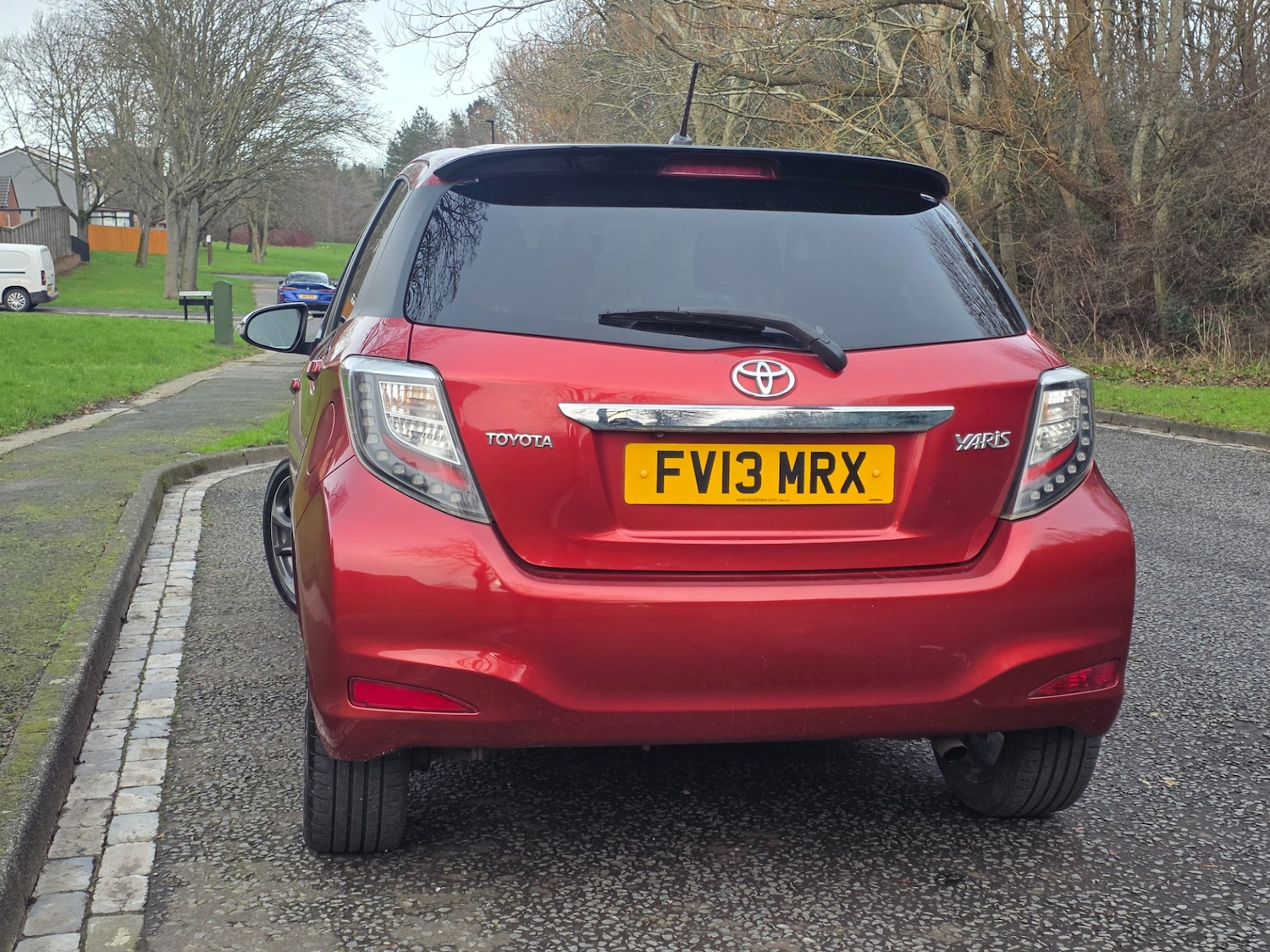 Used Toyota Yaris 2013 for sale - 77564352: Photo 27