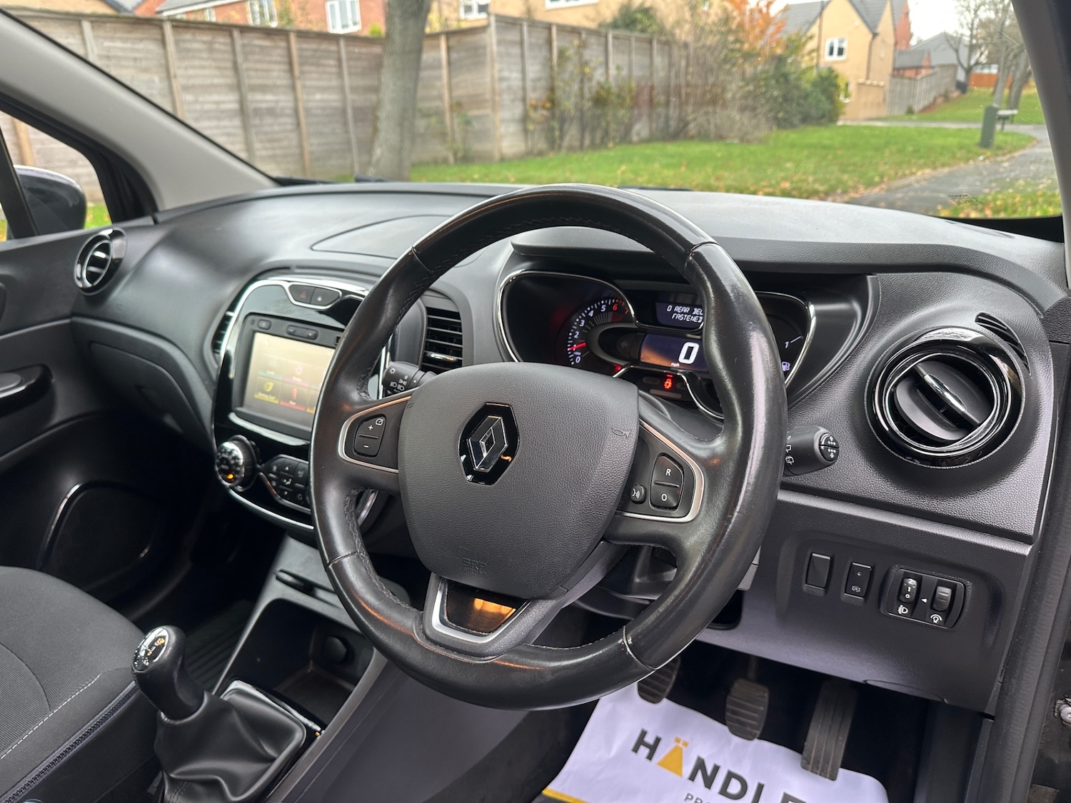 Used Renault Captur 2016 for sale - 76536995: Photo 20