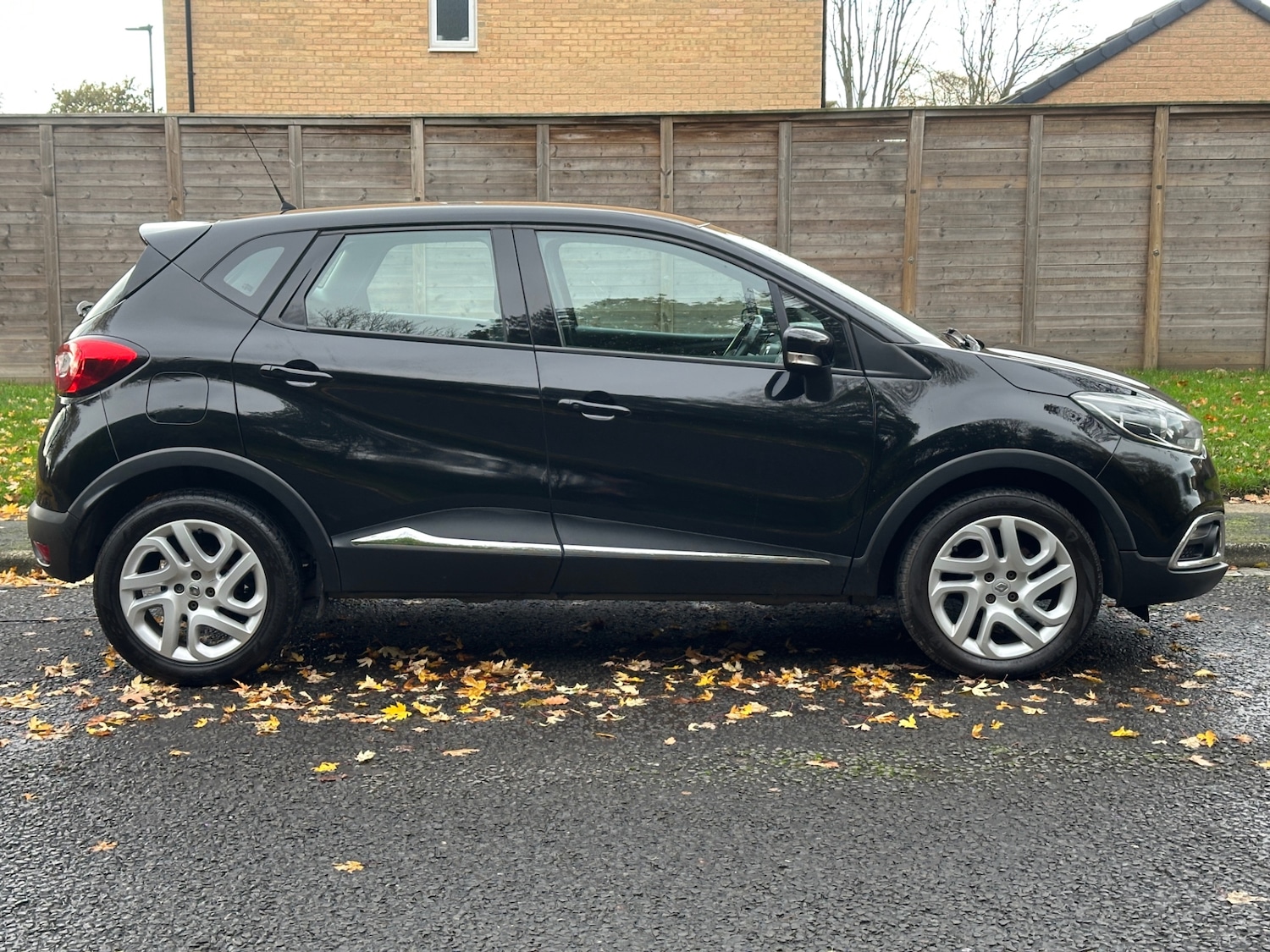 Used Renault Captur 2016 for sale - 76536995: Photo 22