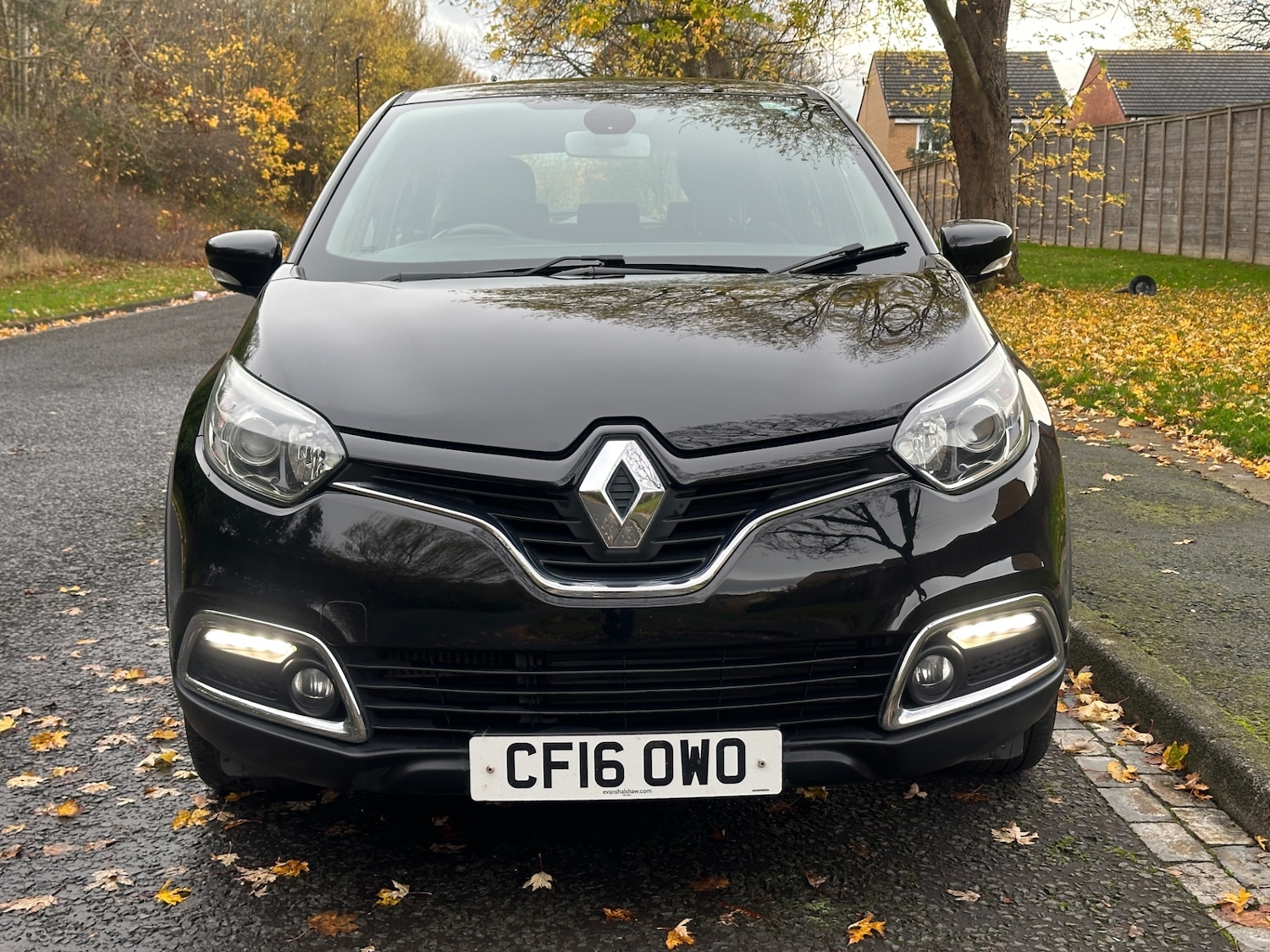 Used Renault Captur 2016 for sale - 76536995: Photo 3