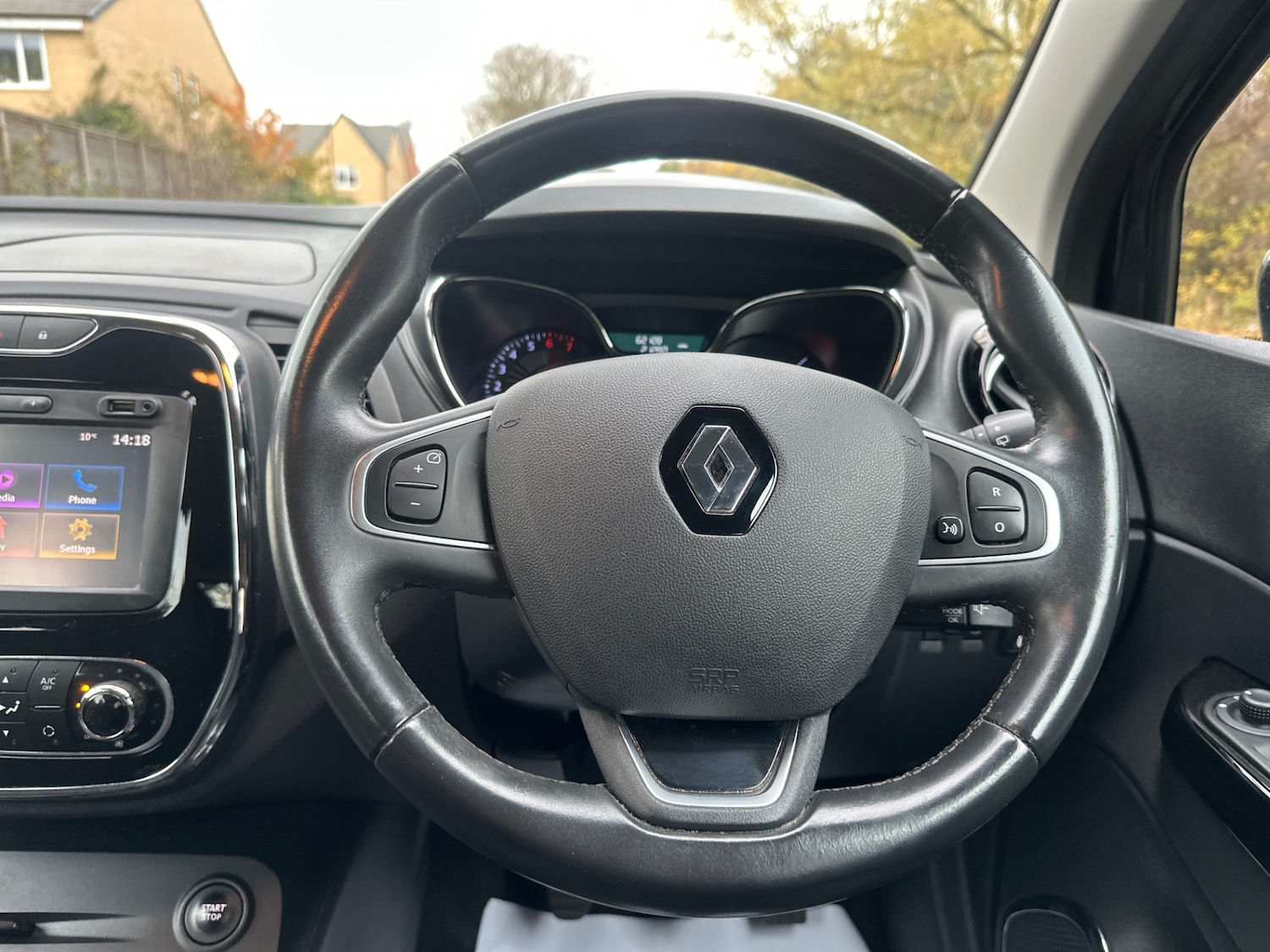 Used Renault Captur 2016 for sale - 76536995: Photo 36