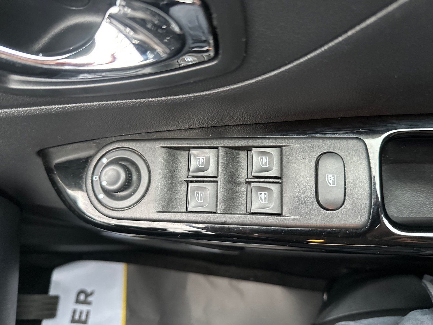 Used Renault Captur 2016 for sale - 76536995: Photo 38