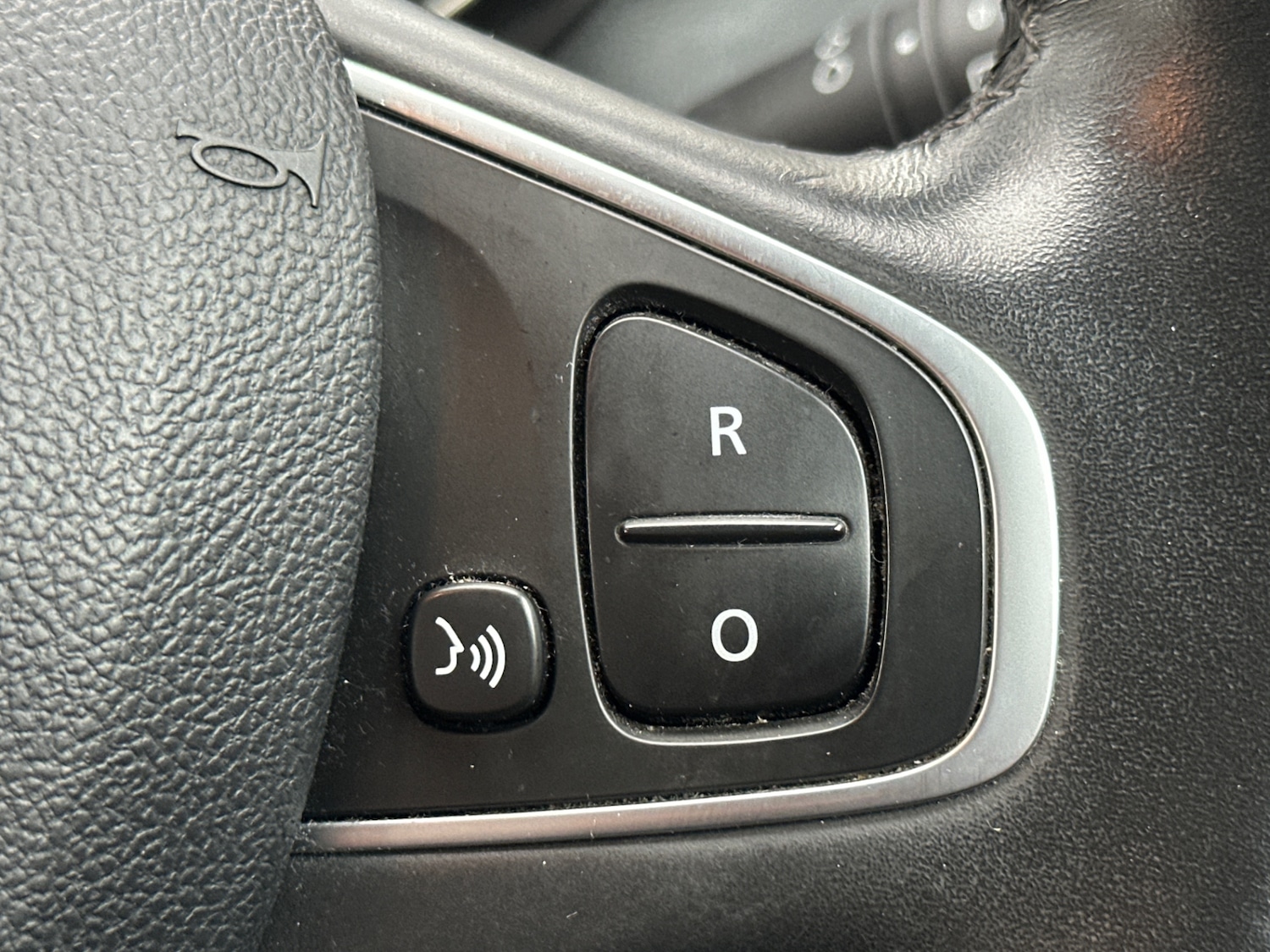 Used Renault Captur 2016 for sale - 76536995: Photo 39