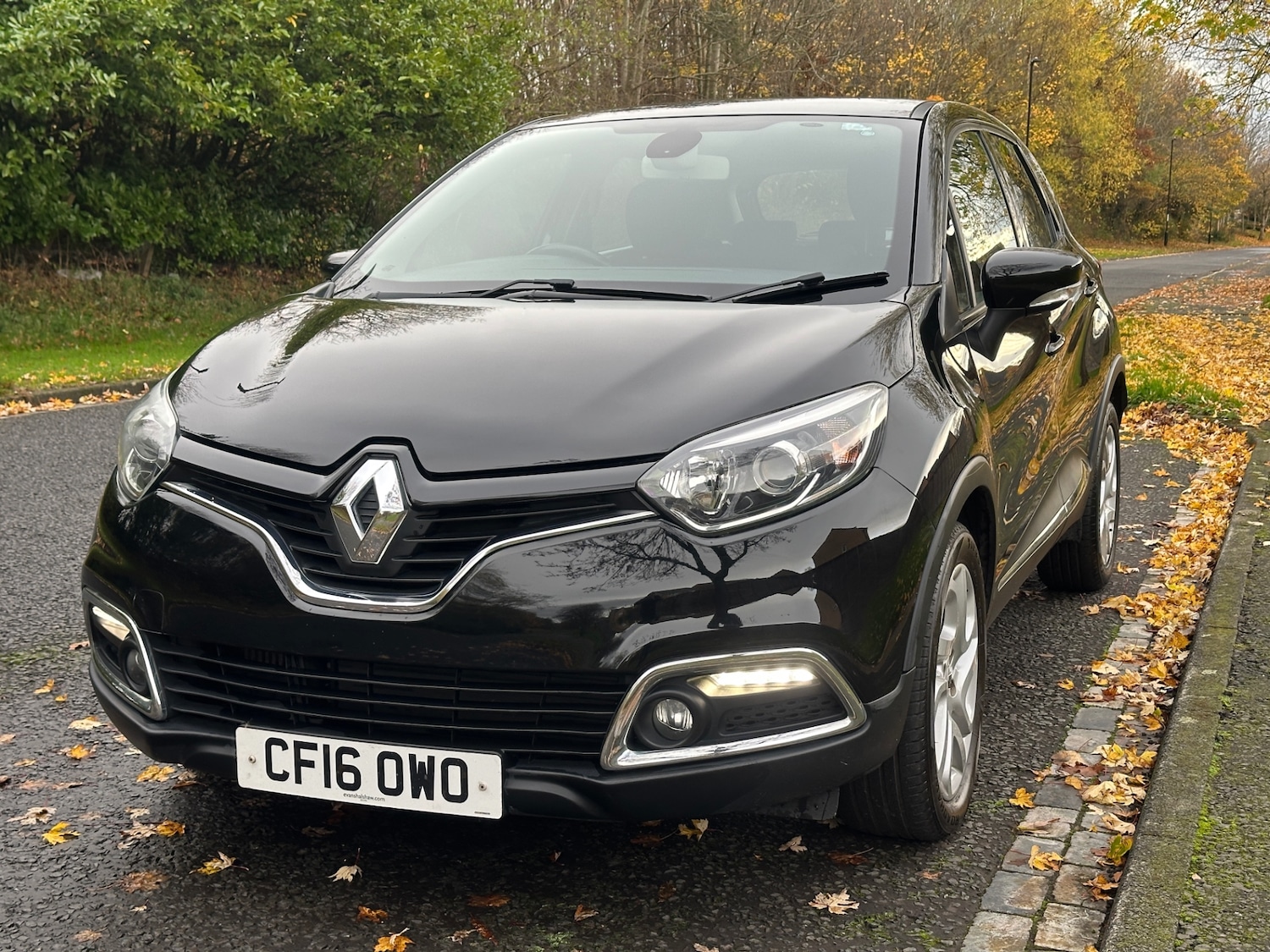 Used Renault Captur 2016 for sale - 76536995: Photo 4