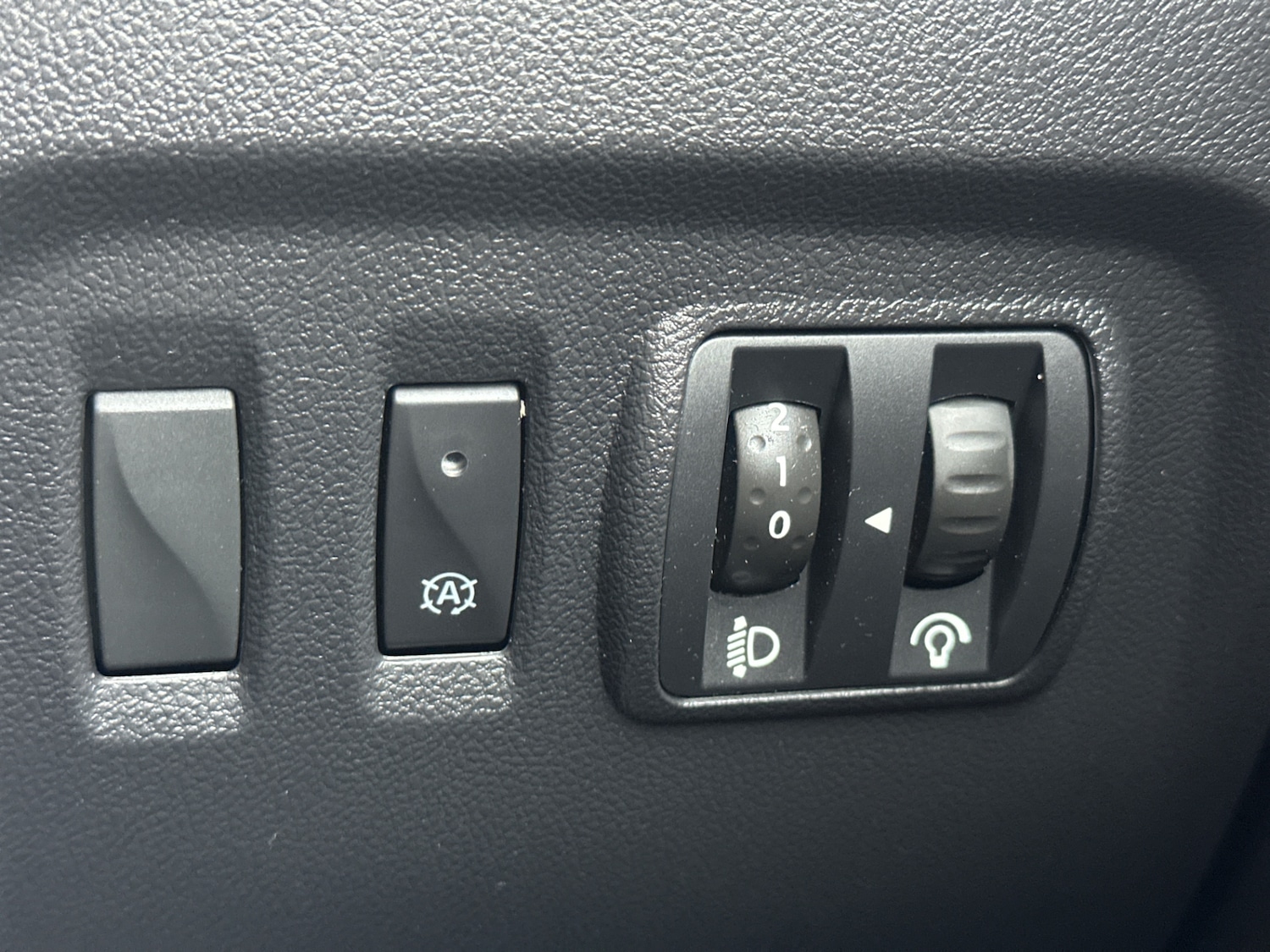 Used Renault Captur 2016 for sale - 76536995: Photo 41