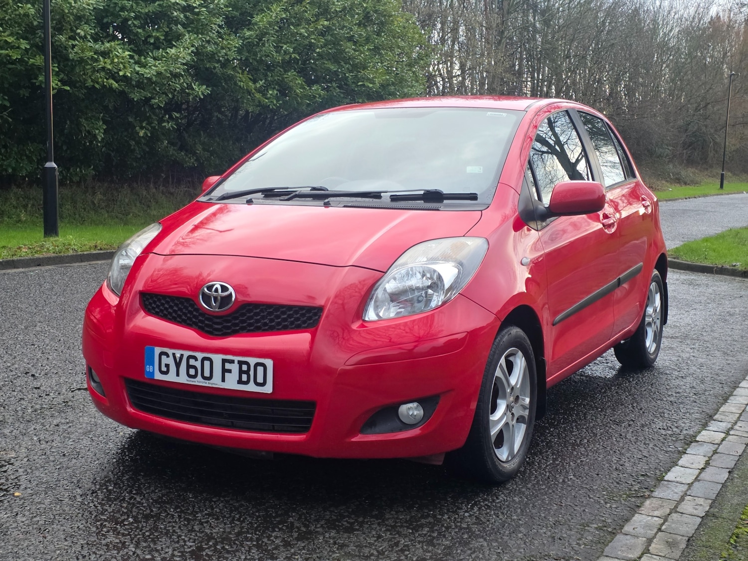 Used Toyota Yaris 2010 for sale - 77564354: Photo 2