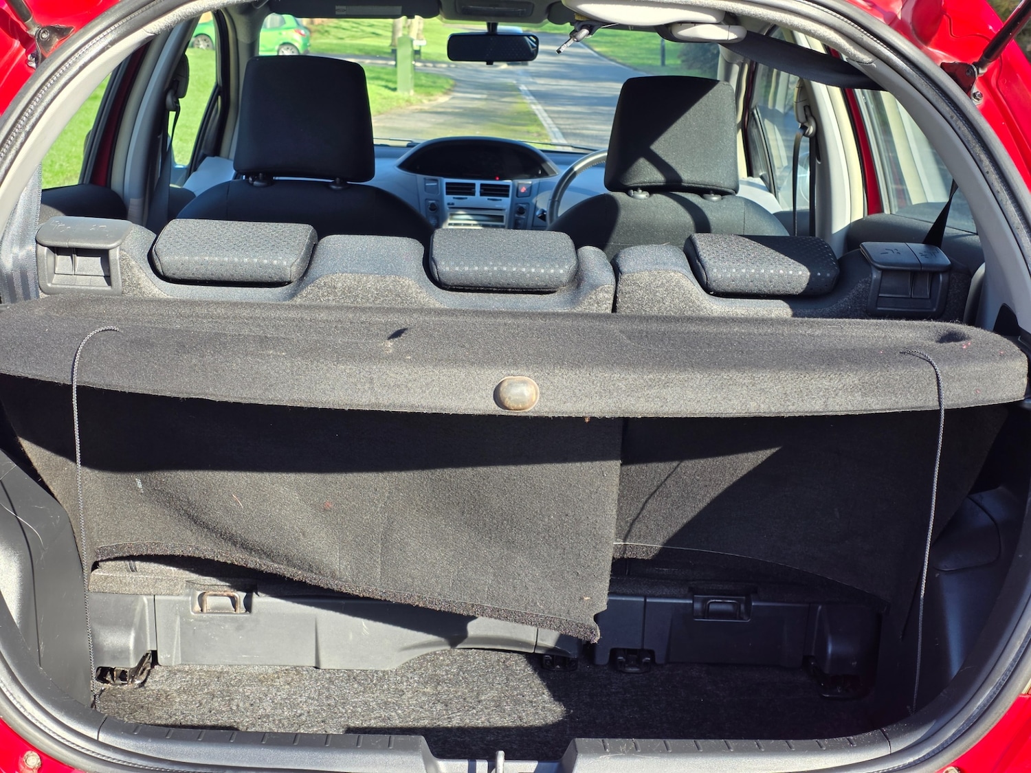 Used Toyota Yaris 2010 for sale - 77564354: Photo 32