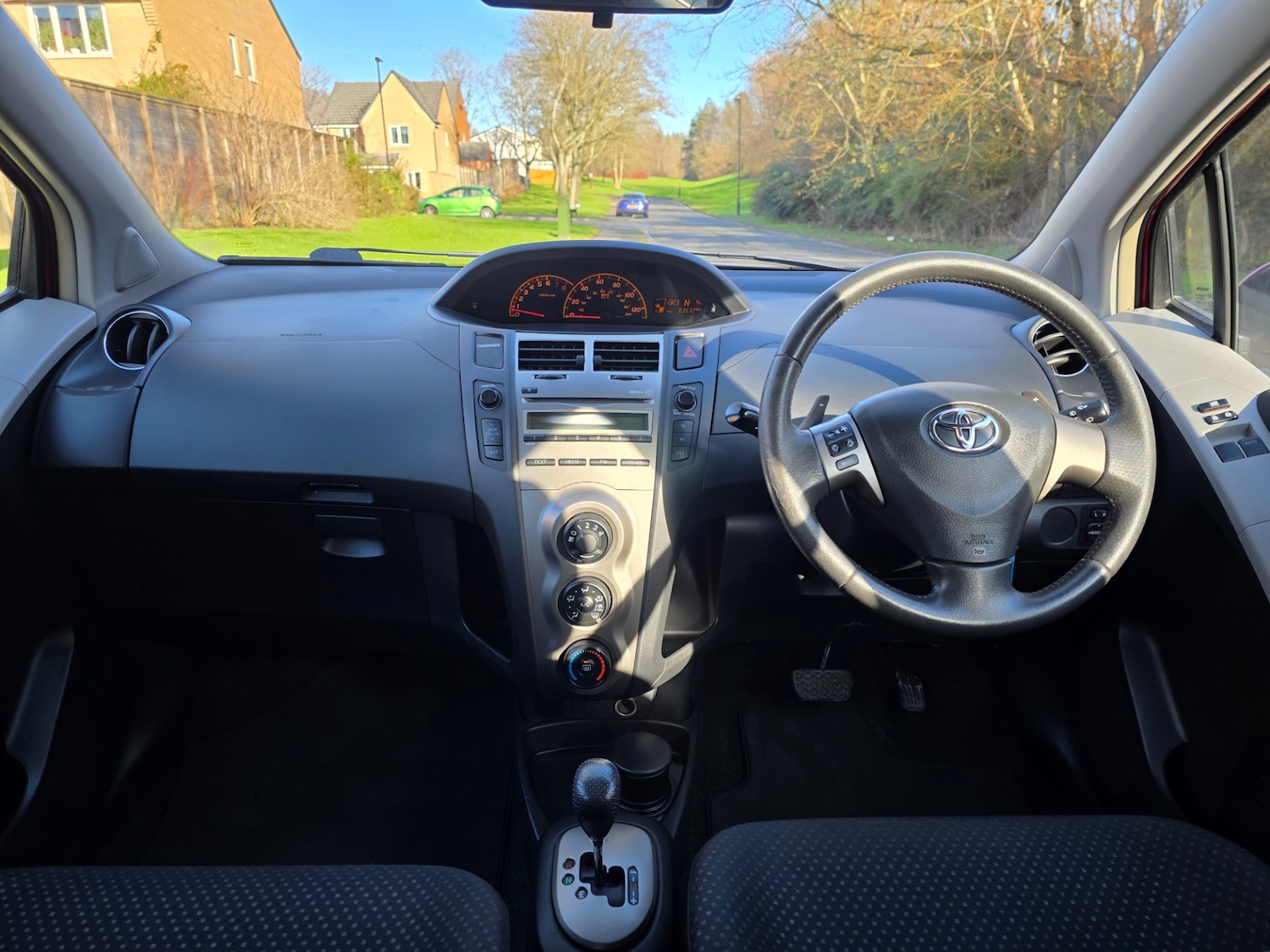 Used Toyota Yaris 2010 for sale - 77564354: Photo 6