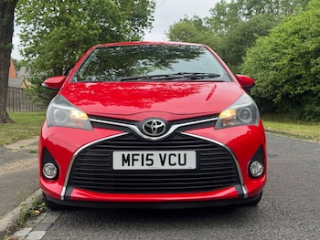 Used Toyota Yaris 2015 for sale - 79192835: Photo