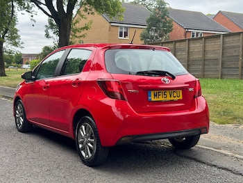 Used Toyota Yaris 2015 for sale - 79192835: Photo