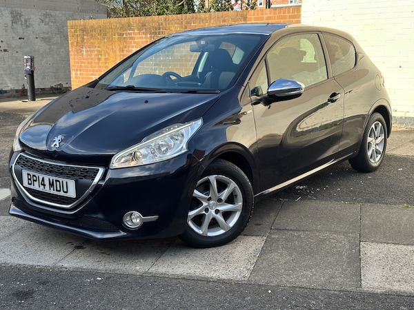 Used Peugeot 208 2014 for sale - 76245519: Photo 15