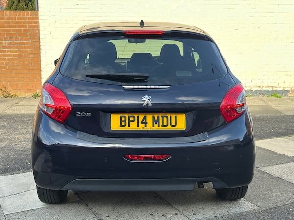 Used Peugeot 208 2014 for sale - 76245519: Photo 19