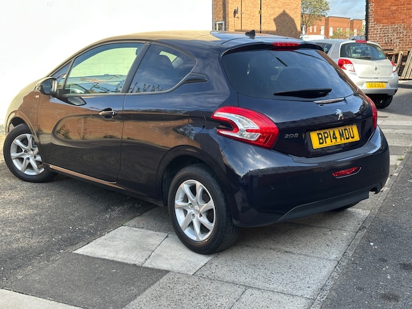 Used Peugeot 208 2014 for sale - 76245519: Photo 24