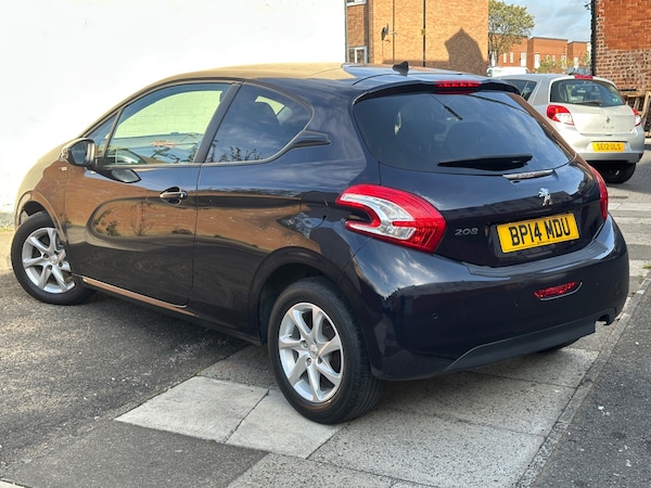 Used Peugeot 208 2014 for sale - 76245519: Photo 28