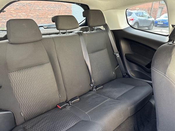 Used Peugeot 208 2014 for sale - 76245519: Photo 31