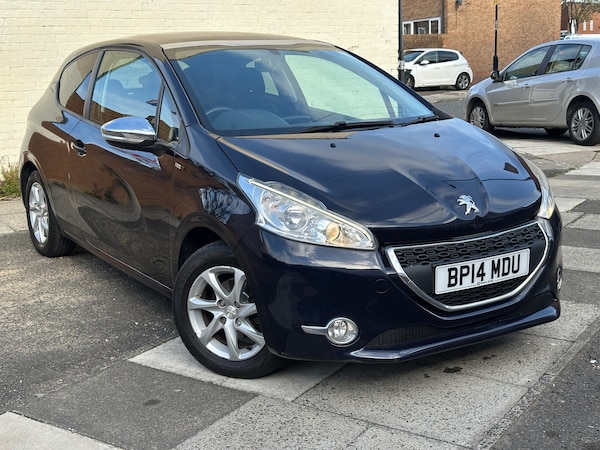 Used Peugeot 208 2014 for sale - 76245519: Photo 5