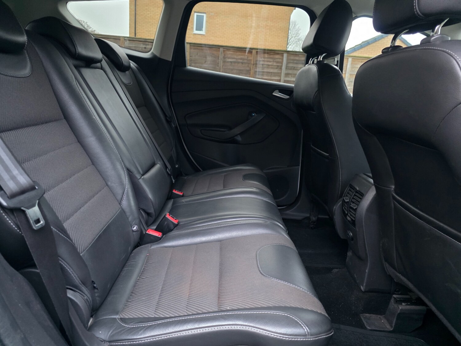 Used Ford Kuga 2015 for sale - 77370894: Photo 34