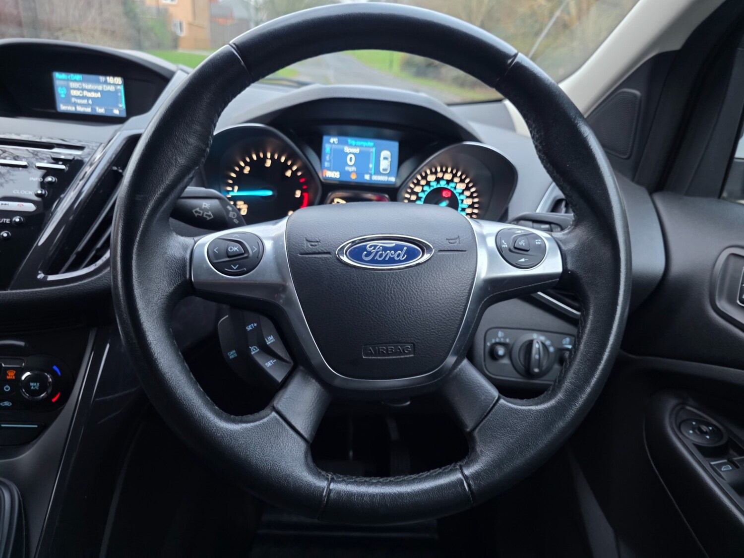 Used Ford Kuga 2015 for sale - 77370894: Photo 37