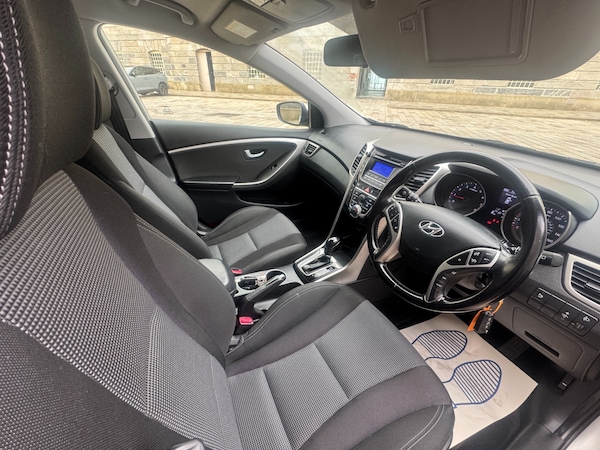 Used Hyundai i30 2014 for sale - 76130310: Photo 14
