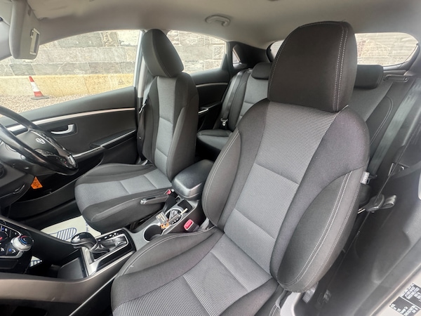 Used Hyundai i30 2014 for sale - 76130310: Photo 17