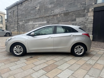 Used Hyundai i30 2014 for sale - 76130310: Photo 4