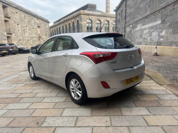 Used Hyundai i30 2014 for sale - 76130310: Photo 5