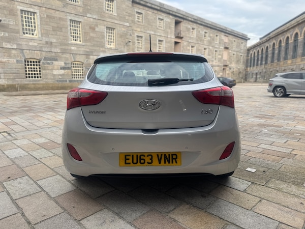 Used Hyundai i30 2014 for sale - 76130310: Photo 6