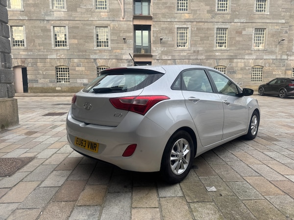 Used Hyundai i30 2014 for sale - 76130310: Photo 7