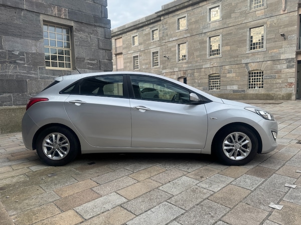 Used Hyundai i30 2014 for sale - 76130310: Photo 8