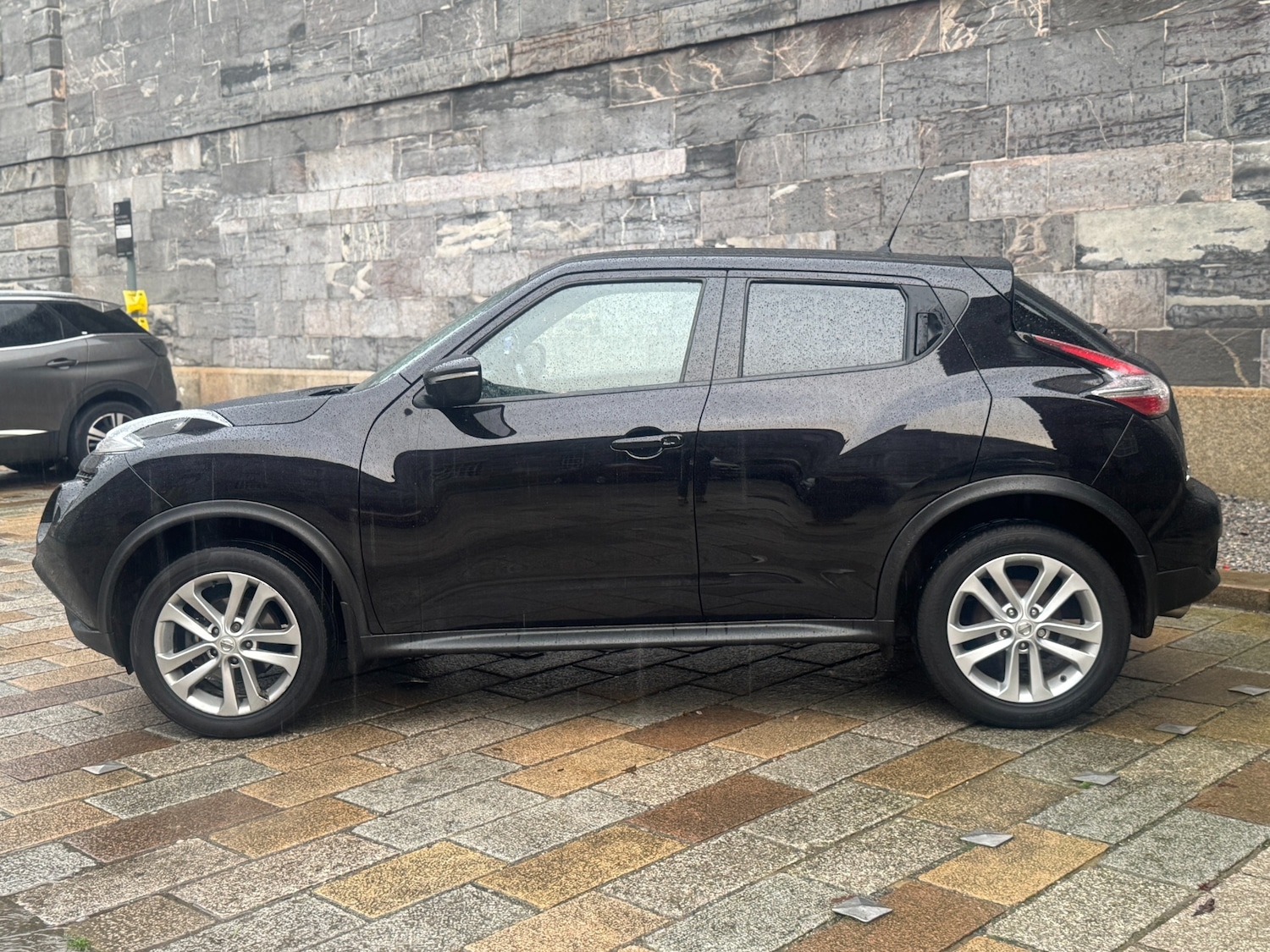 Used Nissan Juke 2017 for sale - 76580308: Photo 4