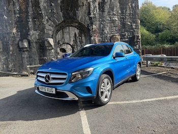 Mercedes-Benz - GLA