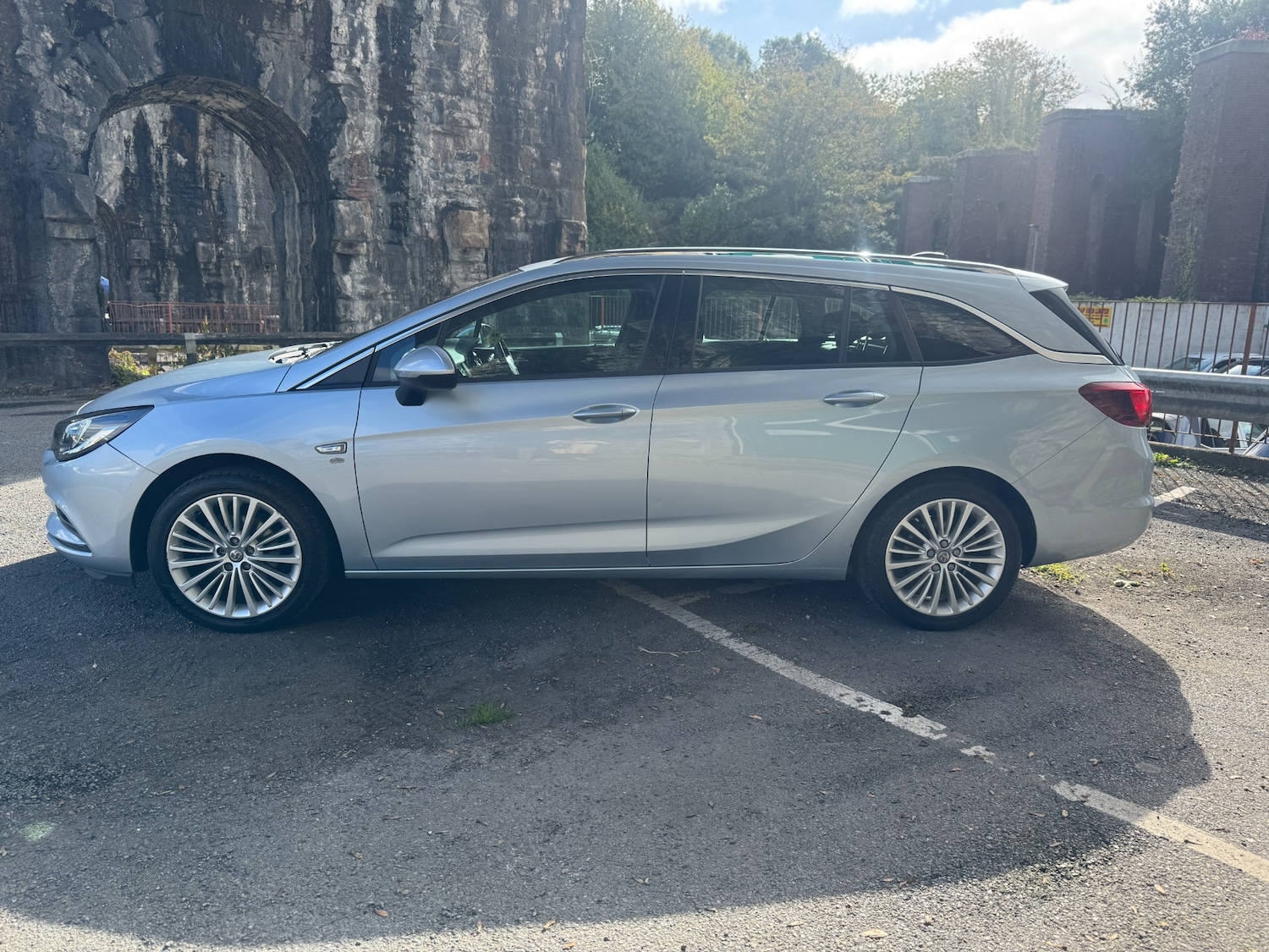 Used Vauxhall Astra 2016 for sale - 76219365: Photo 4