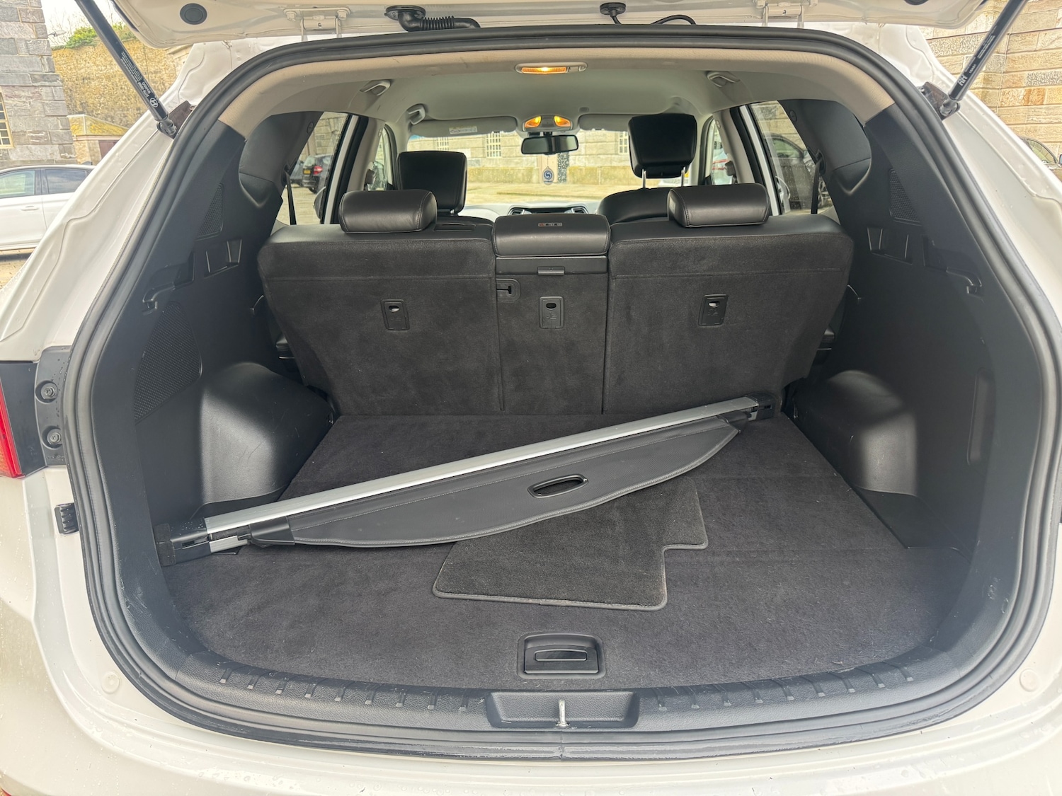 Used Hyundai Santa Fe 2015 for sale - 77731091: Photo 13