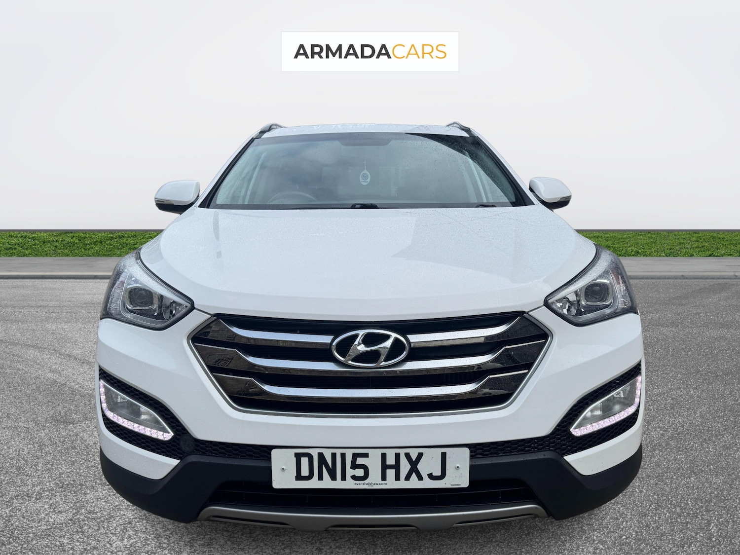 Used Hyundai Santa Fe 2015 for sale - 77731091: Photo 2