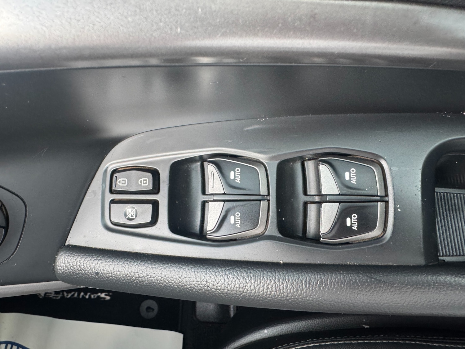 Used Hyundai Santa Fe 2015 for sale - 77731091: Photo 22