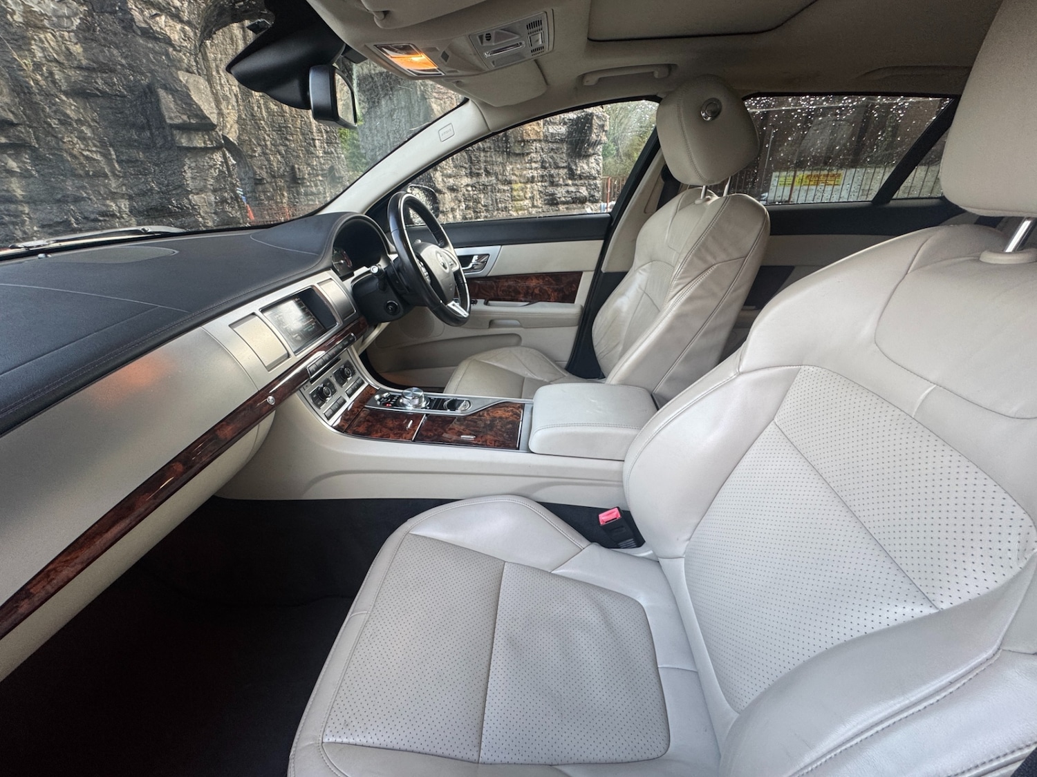 Used Jaguar XF 2014 for sale - 77273975: Photo 18