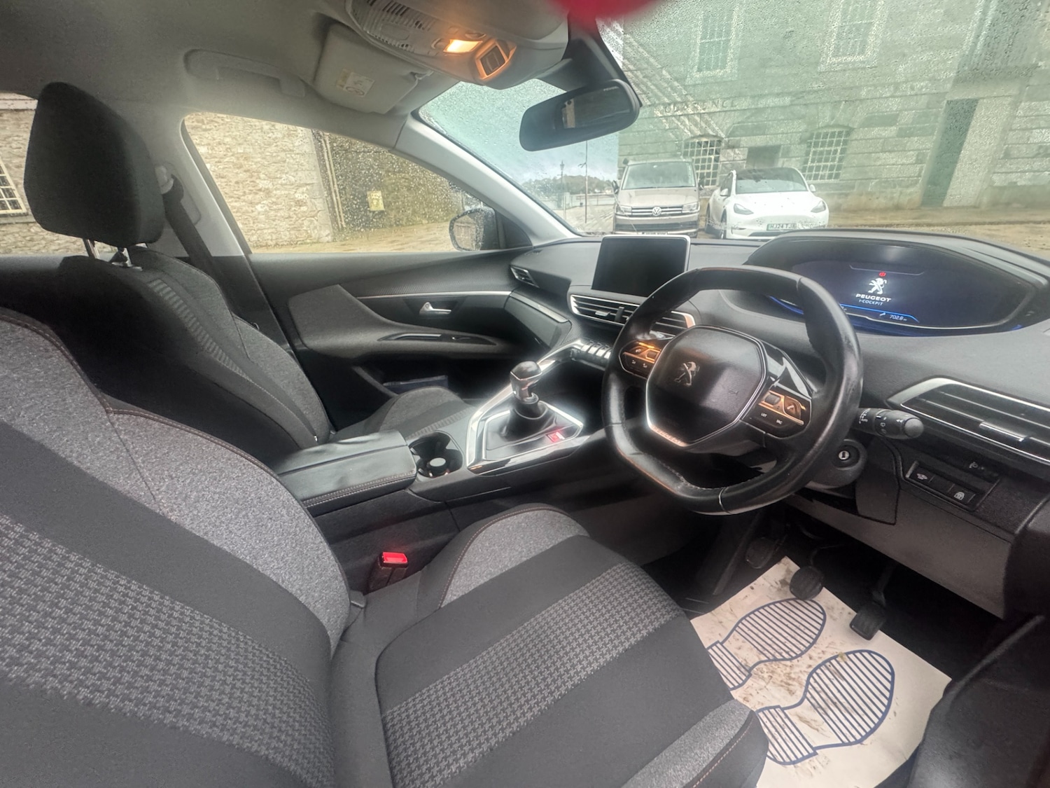 Used Peugeot 3008 2018 for sale - 76556776: Photo 9