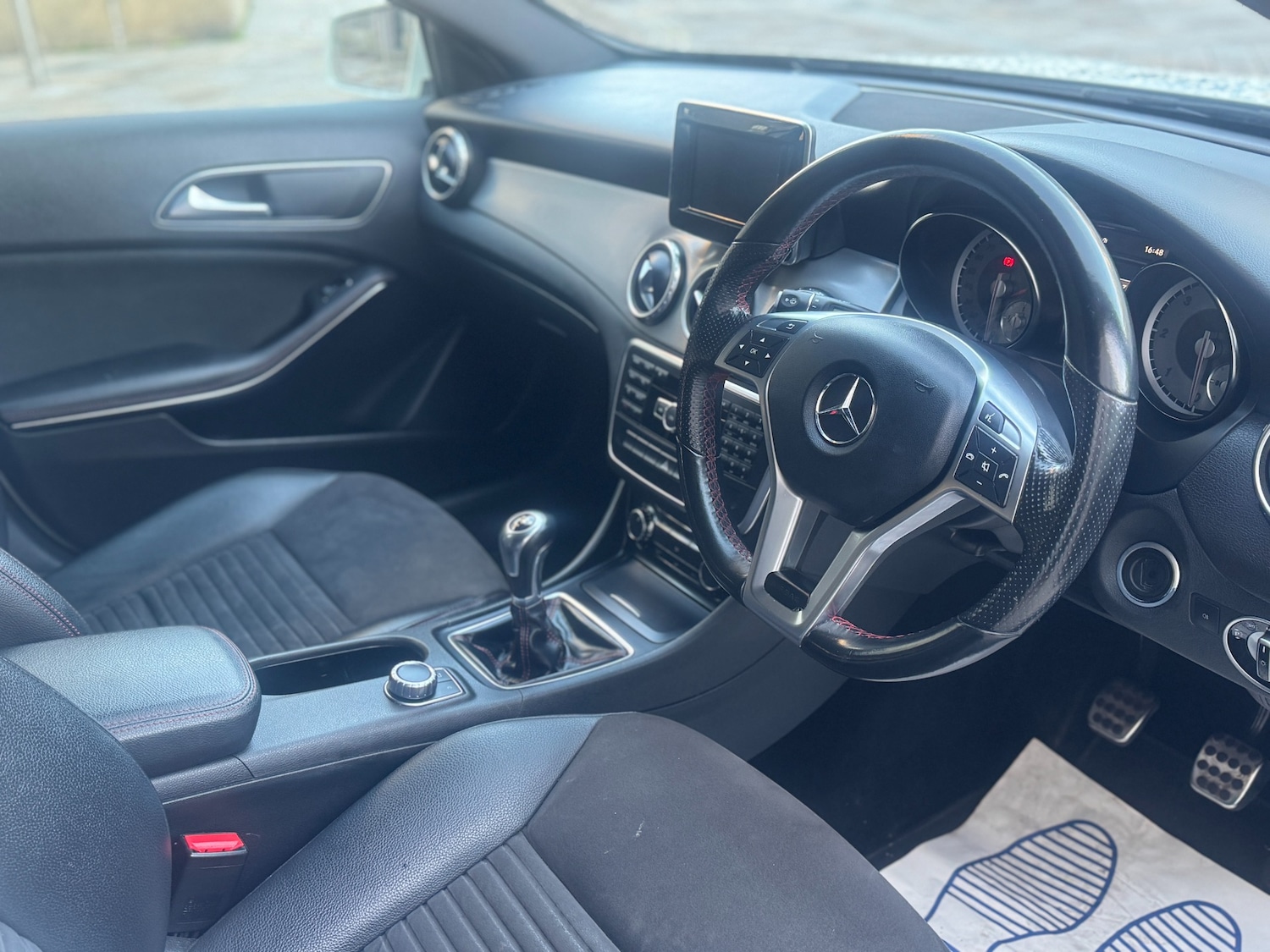 Used Mercedes-Benz GLA 2015 for sale - 76414024: Photo 11