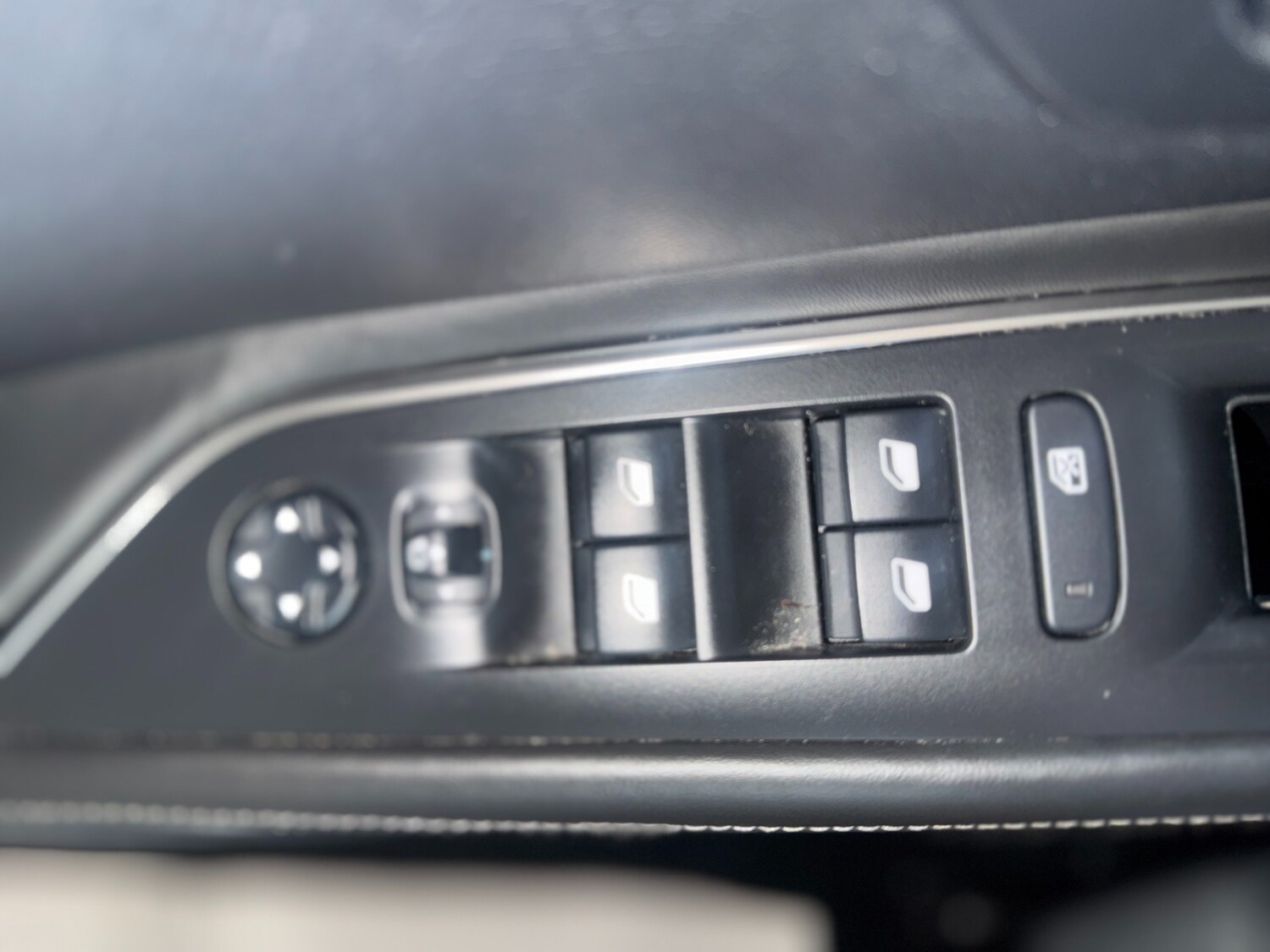 Used Peugeot 3008 2017 for sale - 76816986: Photo 24