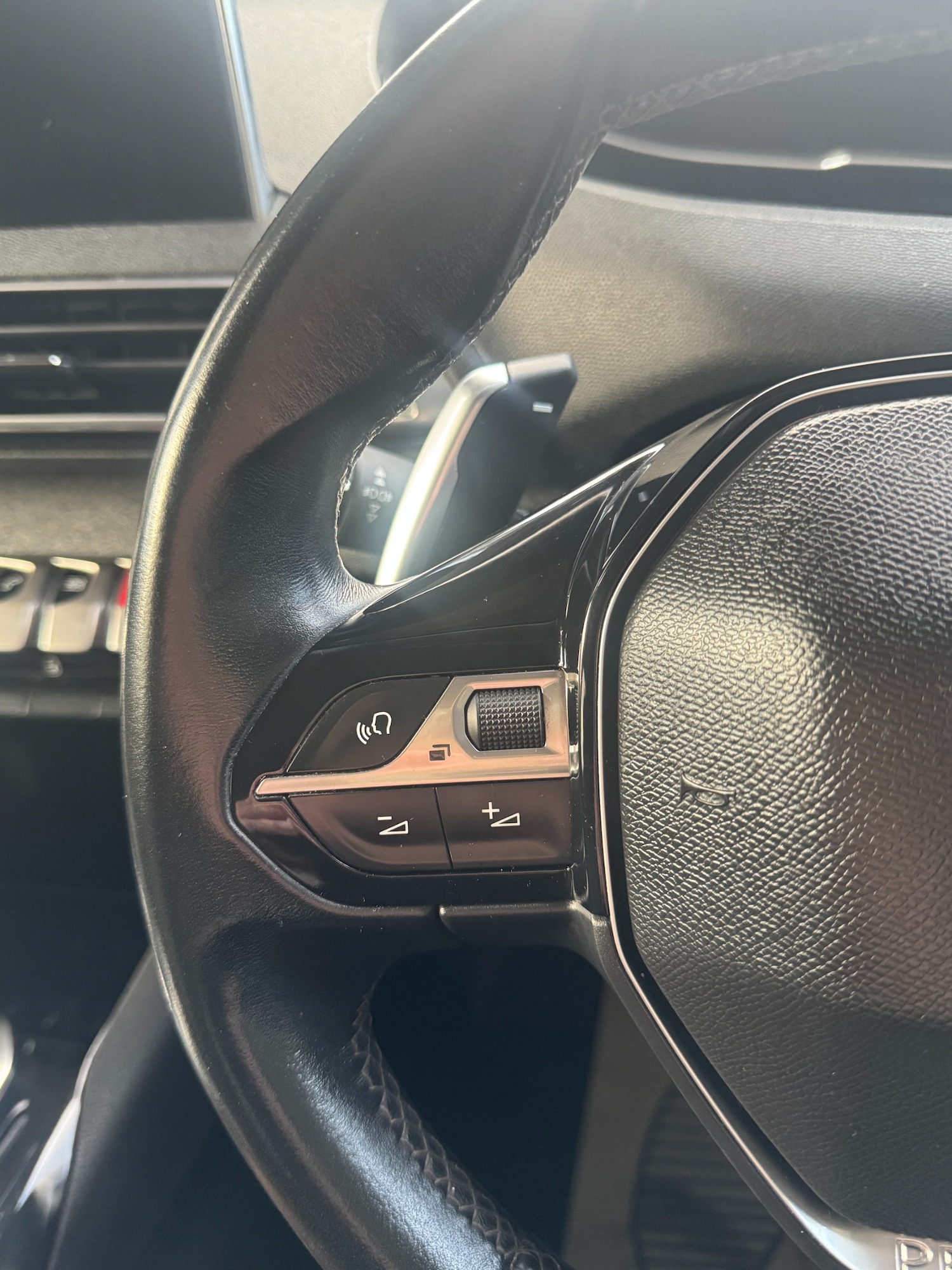 Used Peugeot 3008 2017 for sale - 76816986: Photo 27