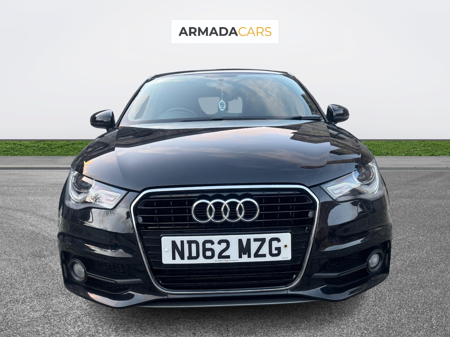 Used Audi A1 2013 for sale - 77170589: Photo 2