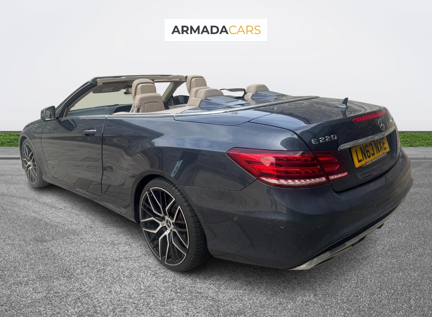 Used Mercedes-Benz E Class 2013 for sale - 77807347: Photo 12