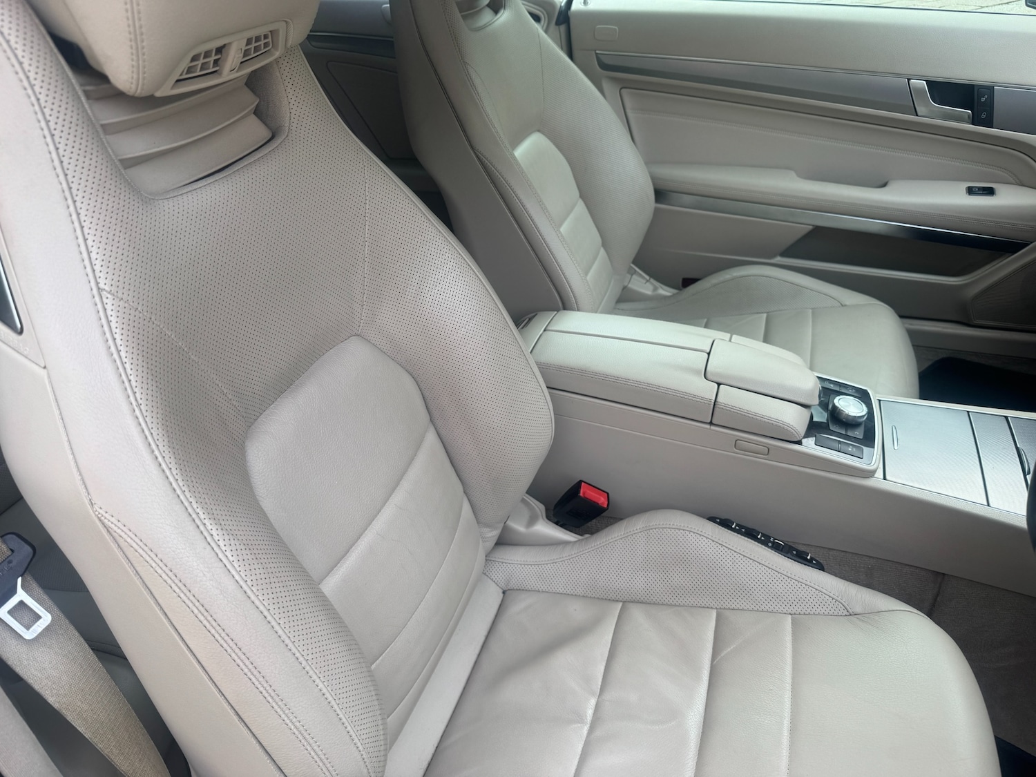 Used Mercedes-Benz E Class 2013 for sale - 77807347: Photo 19