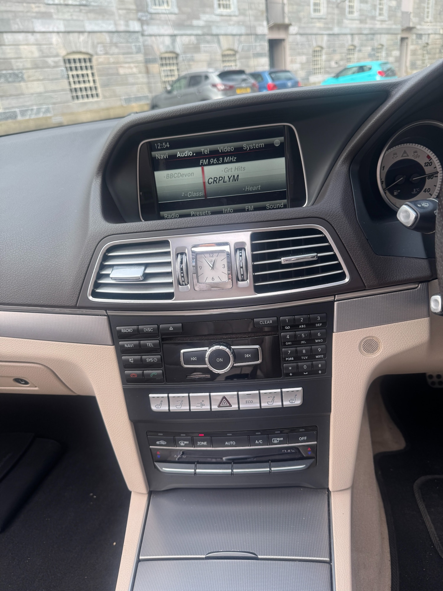 Used Mercedes-Benz E Class 2013 for sale - 77807347: Photo 30