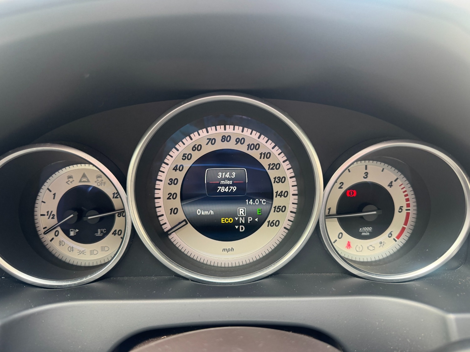 Used Mercedes-Benz E Class 2013 for sale - 77807347: Photo 33