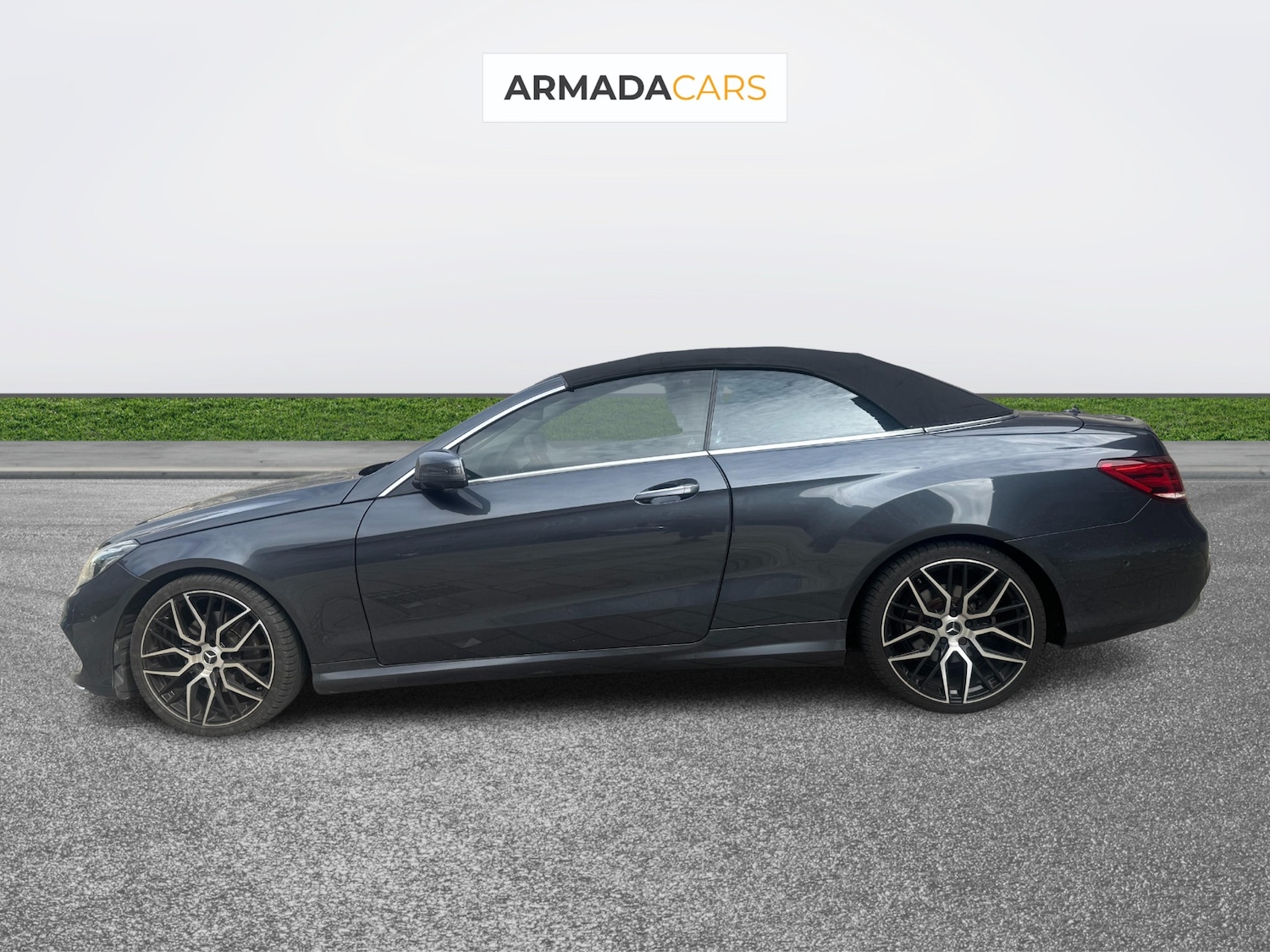 Used Mercedes-Benz E Class 2013 for sale - 77807347: Photo 4