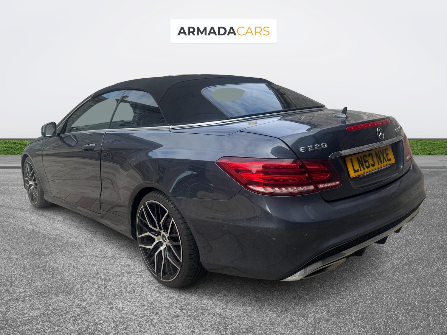 Used Mercedes-Benz E Class 2013 for sale - 77807347: Photo 5