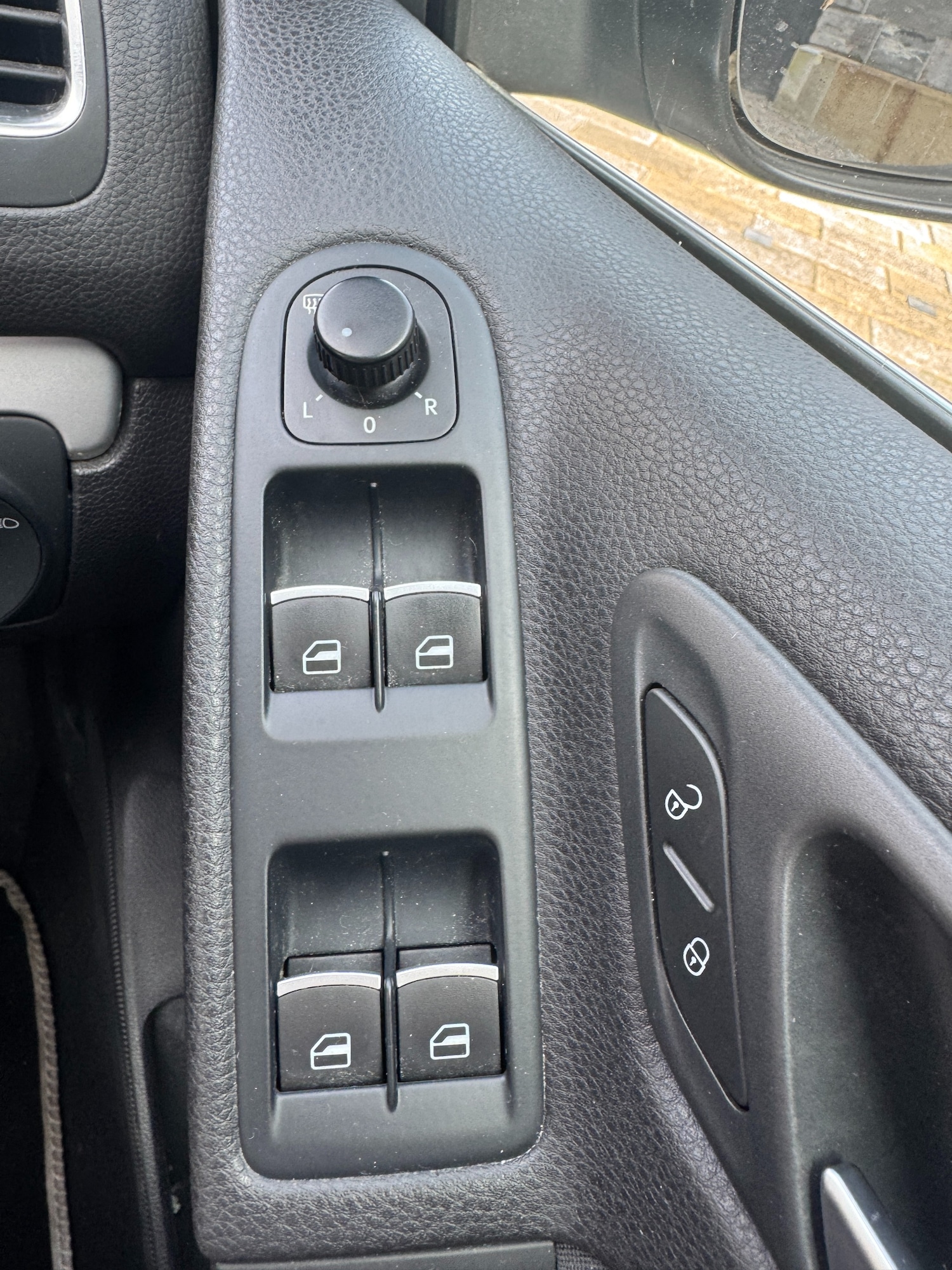 Used Volkswagen Golf 2012 for sale - 77984550: Photo 34